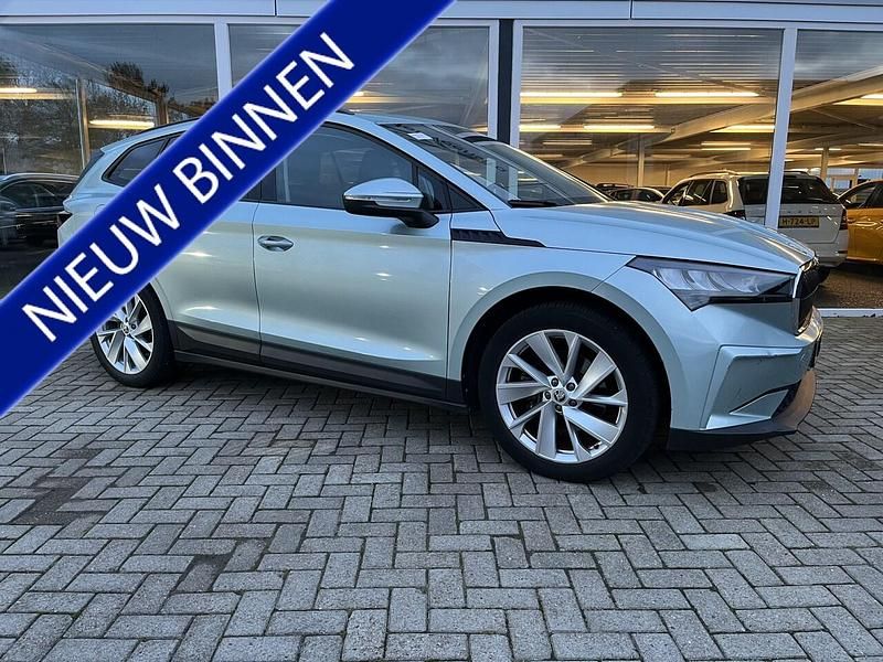 Grijs Gebruikt 2021 Skoda Enyaq iV SUV | € 20.450 (Goede deal) - Afbeelding 1/4