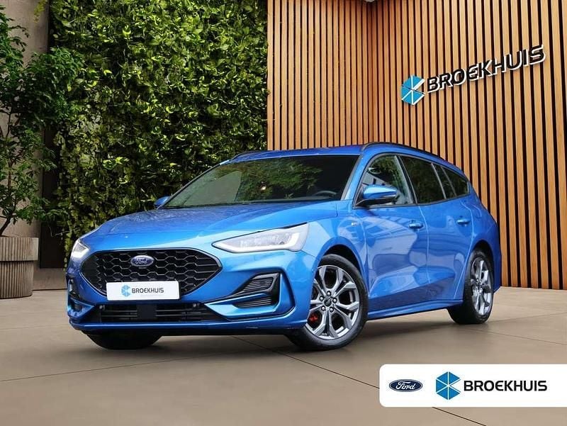 Blauw Gebruikt 2024 Ford Focus ST-Line X Stationwagen | € 26.400 (Iets duurder) - Afbeelding 1/4
