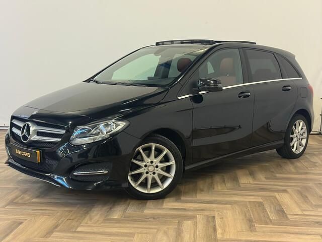 Zwart Occasion 2016 Mercedes B250 Prestige MPV | € 17.500 (Super prijs) - Afbeelding 1/4