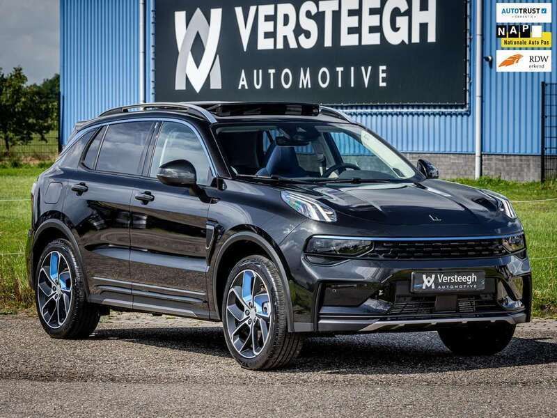 Zwart, metallic lak Gebruikt 2023 Lynk & Co 01 SUV | € 29.700 (Eerlijke prijs) - Afbeelding 1/2