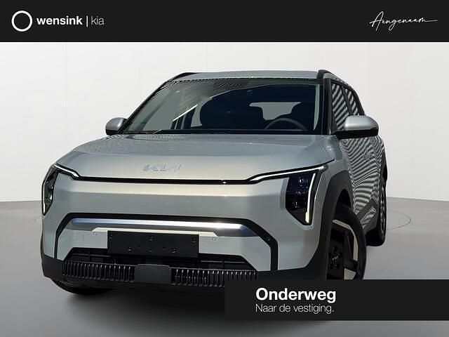 Wit Nieuw 2025 Kia EV3 Plus SUV | € 43.990 (Iets duurder) - Afbeelding 1/4