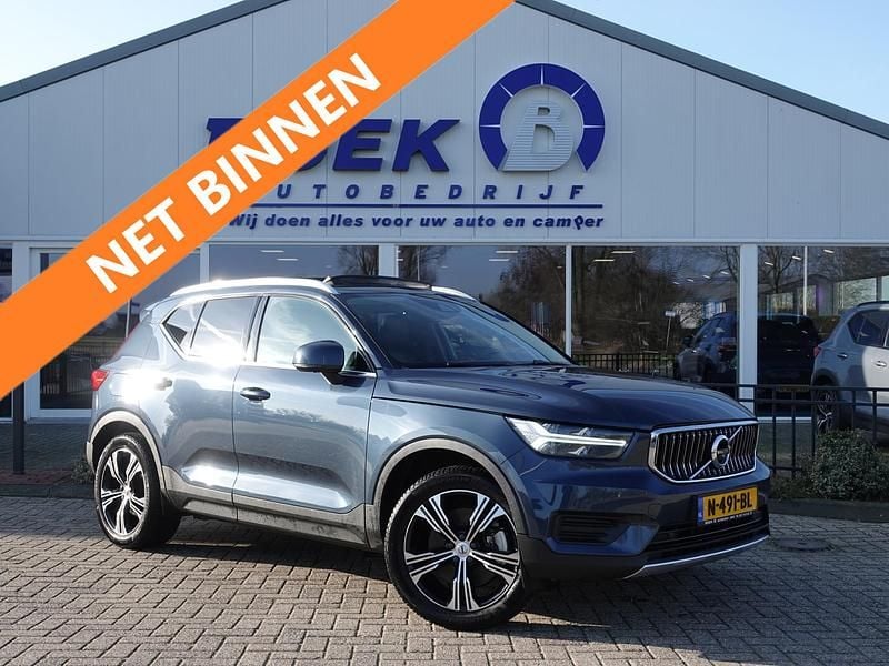 Blauw Occasion 2021 Volvo XC40 Inscription SUV | € 27.840 (Eerlijke prijs) - Afbeelding 1/4
