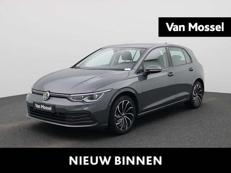 Grijs Gebruikt 2020 VW Golf VII Style Hatchback | € 22.400 (Eerlijke prijs) - Afbeelding 1/4