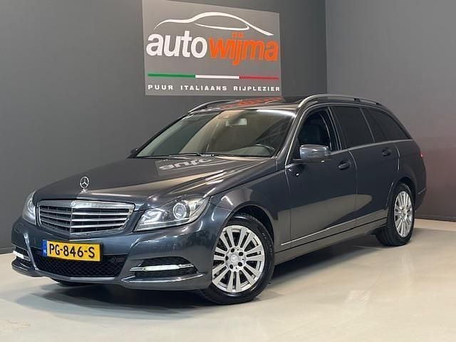 Grijs, metallic lak Gebruikt 2013 Mercedes C250 Elegance Stationwagen | € 12.450 (Eerlijke prijs) - Afbeelding 1/4