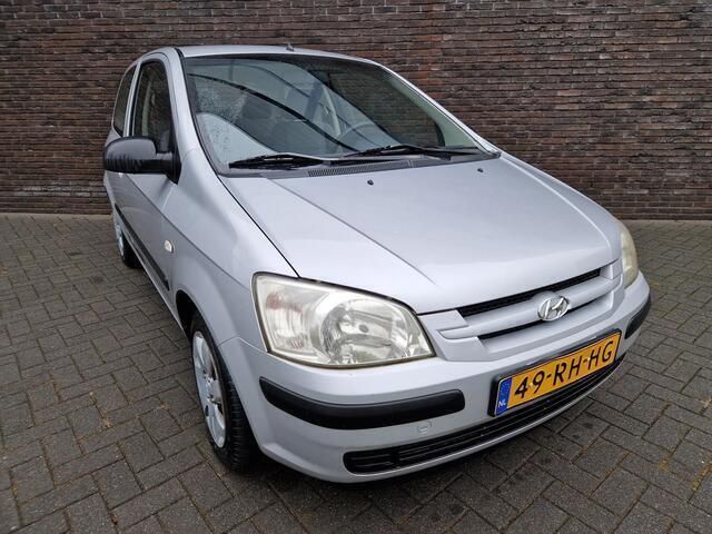 Grijs Gebruikt 2005 Hyundai Getz Hatchback | € 1.995 (Eerlijke prijs) - Afbeelding 1/4