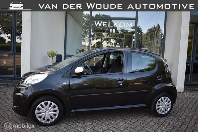 Zwart Gebruikt 2014 Citroën C1 Hatchback | € 2.999 (Goede deal) - Afbeelding 1/4