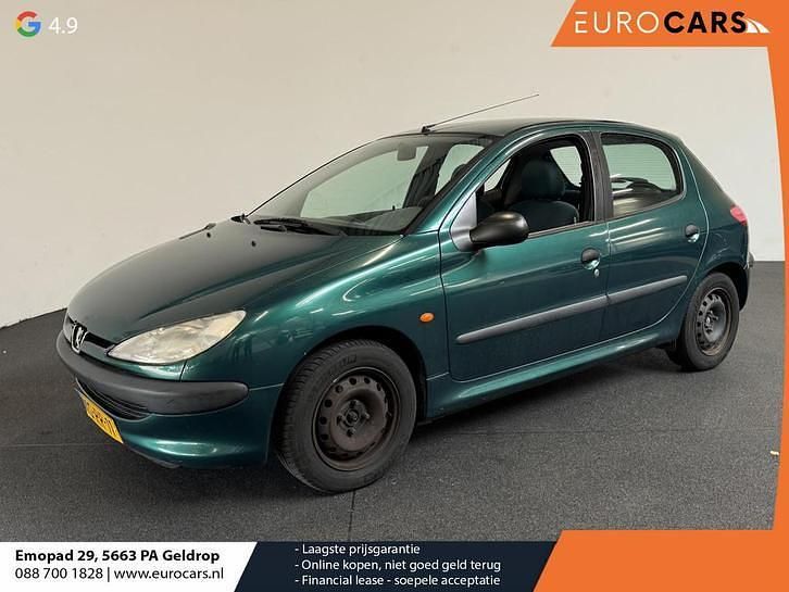 Gebruikt 1998 Peugeot 206 | € 890 (Eerlijke prijs) - Afbeelding 1/1