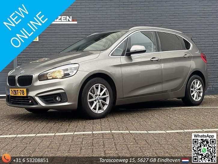 Grijs (metallic) Gebruikt 2014 BMW 218 Executive Stationwagen | € 6.850 (Eerlijke prijs) - Afbeelding 1/4