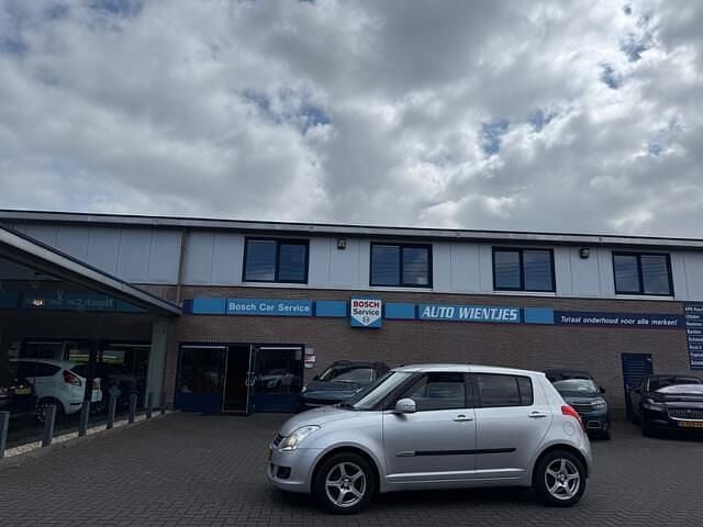 Grijs Gebruikt 2010 Suzuki Swift Limited Hatchback | € 1.950 (Super prijs) - Afbeelding 1/4