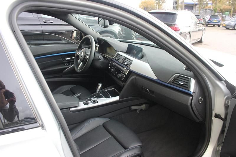 Occasion BMW 318 M Sport 136 PK (100 kW) 2018 Grijs Stationwagen