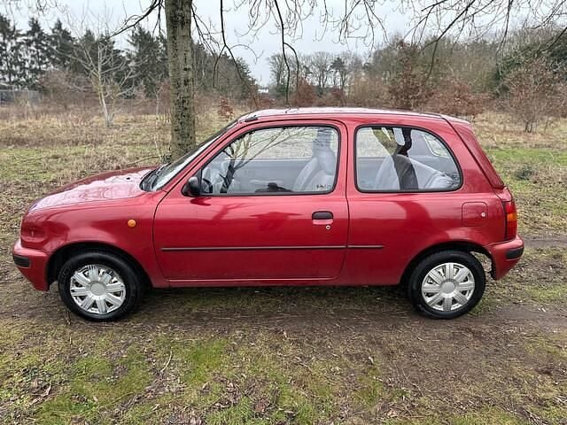Occasion Nissan Micra 54 PK (39 kW) 1997 Rood Hatchback