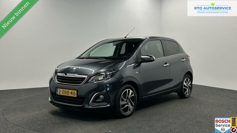Grijs Gebruikt 2014 Peugeot 108 Allure Hatchback | € 999.999 - Afbeelding 1/4