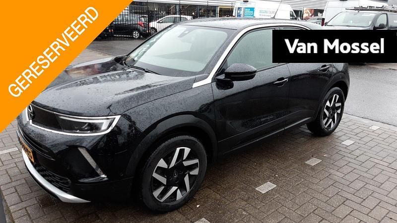 Zwart Gebruikt 2021 Opel Mokka Elegance SUV | € 20.744 (Eerlijke prijs) - Afbeelding 1/4
