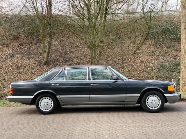Occasion Mercedes 300 150 PK (110 kW) 1988 Zwart Sedan