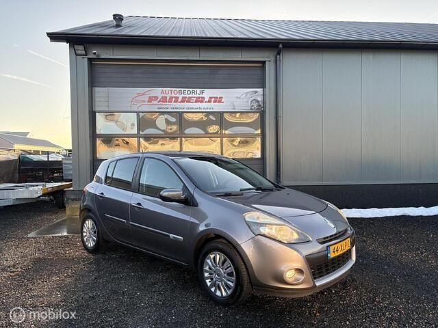 Occasion Renault Clio IV 103 PK (75 kW) 2012 Grijs (metallic) Hatchback