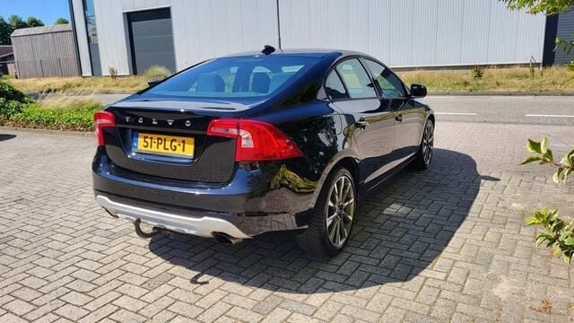 Occasion Volvo S60 150 PK (110 kW) 2011 Zwart Sedan