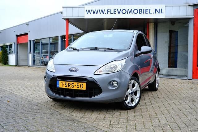 Grijs Gebruikt 2013 Ford Ka Metall Hatchback | € 5.750 (Eerlijke prijs) - Afbeelding 1/4