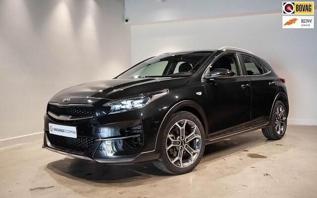 Zwart Gebruikt 2021 Kia XCeed SUV | € 22.995 (Goede deal) - Afbeelding 1/4