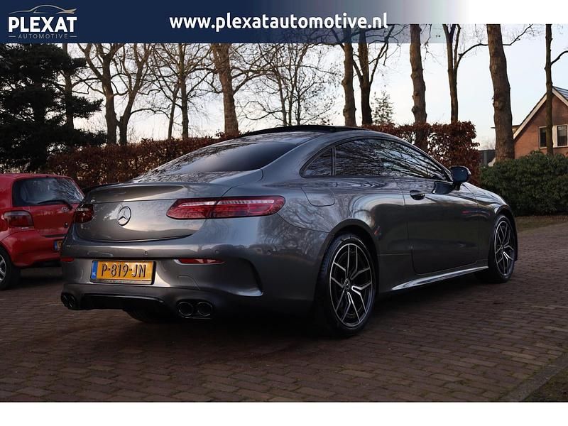 Occasion Mercedes E200 AMG line 197 PK (144 kW) 2021 Grijs Coupé