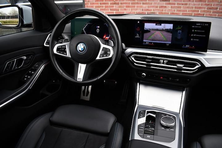 Occasion BMW 330e M Sport 2022 Grijs (metallic) Stationwagen