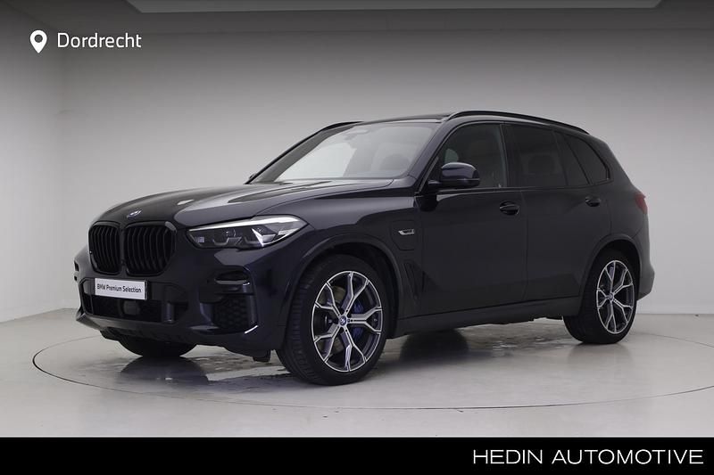 Zwart Occasion 2023 BMW X5 M Sport SUV | € 74.895 (Iets duurder) - Afbeelding 1/4
