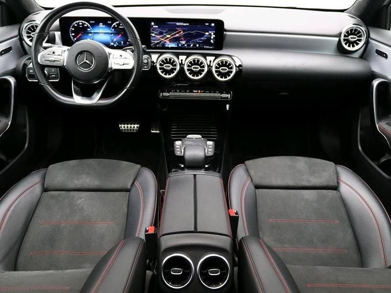 Occasion Mercedes A180 Business 136 PK (100 kW) 2020 Wit Hatchback