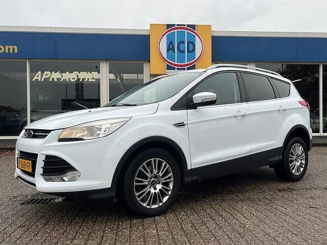 Wit Gebruikt 2013 Ford Kuga Titanium SUV | € 8.800 (Eerlijke prijs) - Afbeelding 1/4