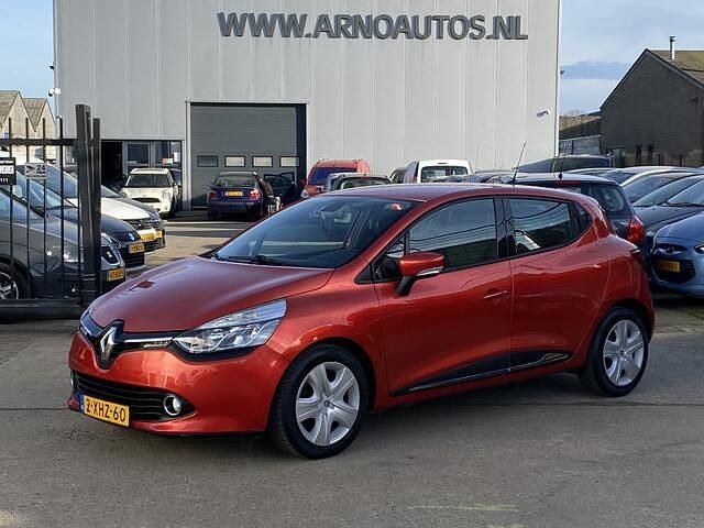 Rood Gebruikt 2013 Renault Clio R.S. Dynamique Hatchback | € 4.750 (Eerlijke prijs) - Afbeelding 1/4