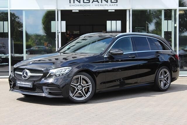 Zwart Gebruikt 2018 Mercedes C180 AMG Stationwagen | € 25.750 (Iets duurder) - Afbeelding 1/4