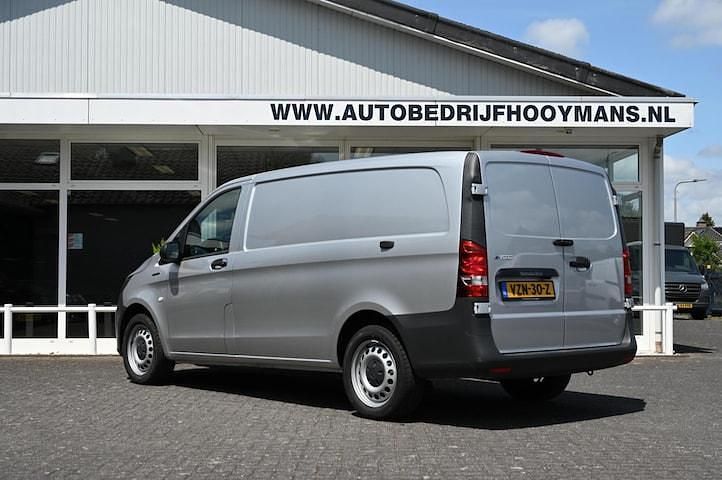 Occasion Mercedes e-Vito 85 kW (116 PK) 2021 Zilver (metallic) MPV