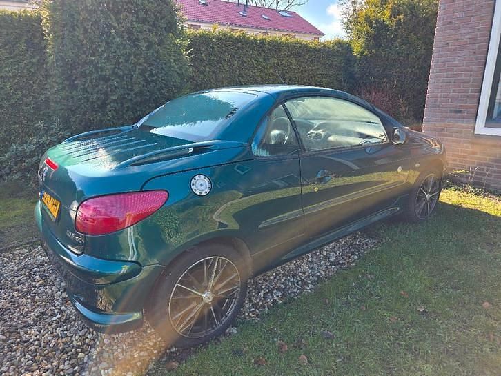 Occasion Peugeot 206 CC Roland Garros 108 PK (79 kW) 2003 Cabriolet