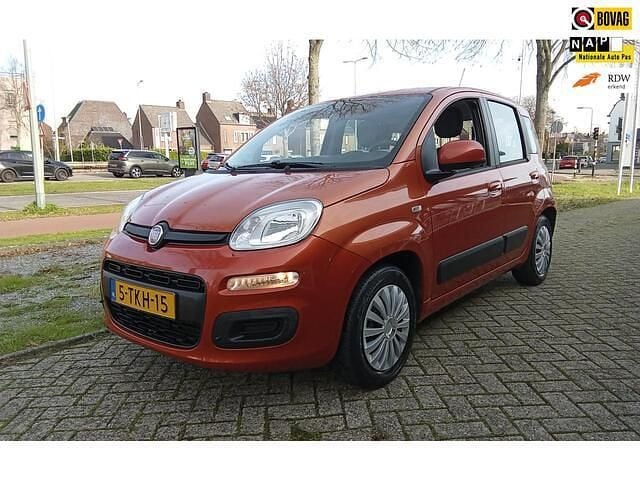 Rood Gebruikt 2014 Fiat Panda Hatchback | € 3.950 (Goede deal) - Afbeelding 1/4