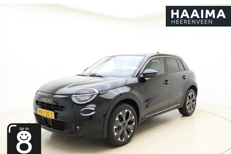 Zwart Nieuw 2025 Fiat 600 La Prima SUV | € 34.690 (Iets duurder) - Afbeelding 1/4