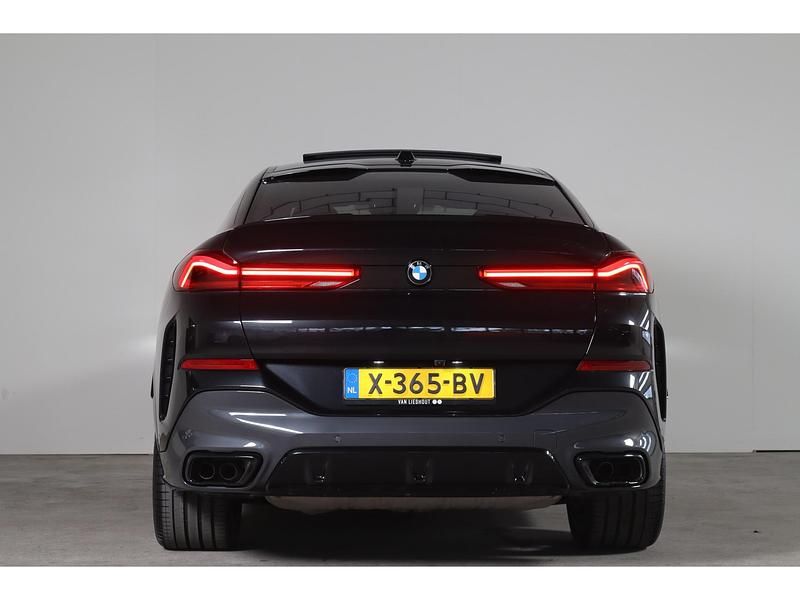 Occasion BMW X6 M Sport 381 PK (280 kW) 2023 Zwart SUV