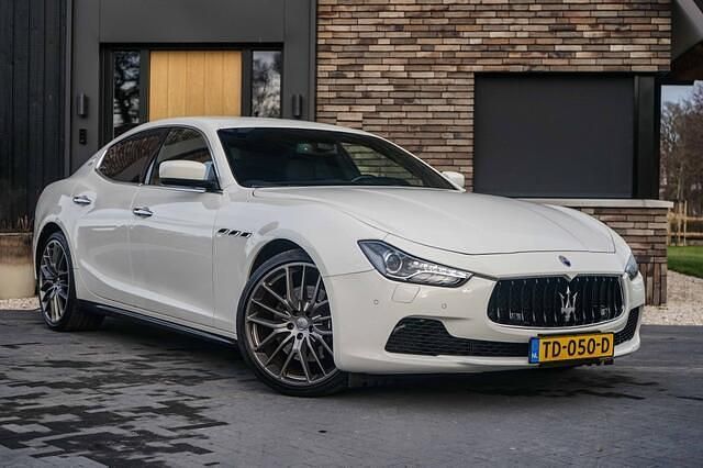 Occasion Maserati Ghibli 411 PK (302 kW) 2014 Wit (metallic) Sedan