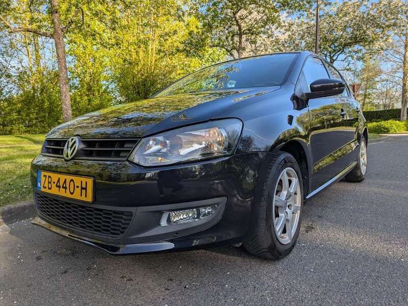 Gebruikt 2014 VW Polo Highline Sedan | € 6.000 (Goede deal) - Afbeelding 1/4