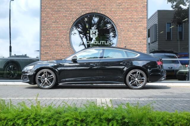Zwart Gebruikt 2022 Audi A5 Sportback Hatchback | € 42.995 - Afbeelding 1/4