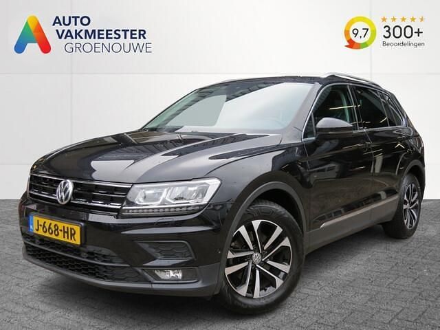 Zwart Gebruikt 2019 VW Tiguan IQ Drive SUV | € 26.745 (Eerlijke prijs) - Afbeelding 1/4