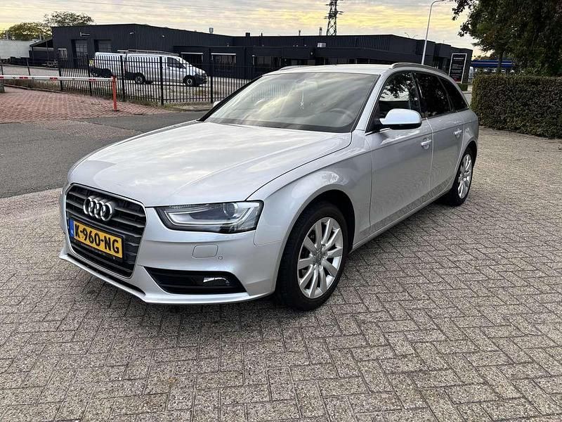 Grijs Gebruikt 2012 Audi A4 Proline Stationwagen | € 4.999 (Super prijs) - Afbeelding 1/4