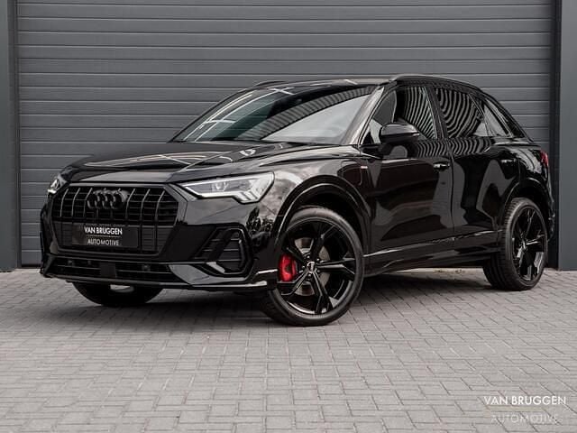 Zwart Gebruikt 2022 Audi Q3 S-Line SUV | € 39.990 (Eerlijke prijs) - Afbeelding 1/3