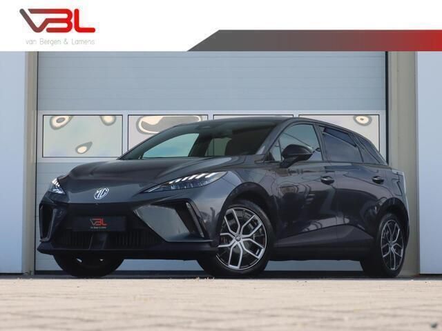Grijs, metallic lak Gebruikt 2023 MG MG4 EV Luxury Hatchback | € 21.940 (Goede deal) - Afbeelding 1/4