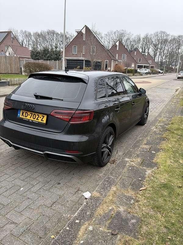 Occasion Audi A3 Sportback 110 PK (80 kW) 2016 Zwart Hatchback