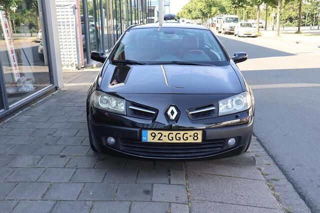 Zwart Gebruikt 2008 Renault Mégane Cabriolet Cabriolet | € 1.950 (Goede deal) - Afbeelding 1/4