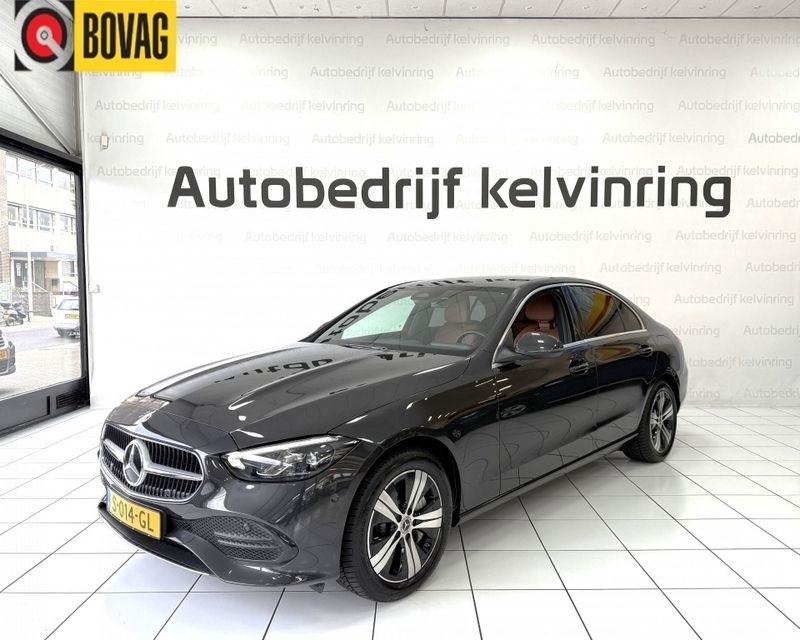 Grijs Gebruikt 2022 Mercedes 300 Sedan | € 36.150 - Afbeelding 1/4