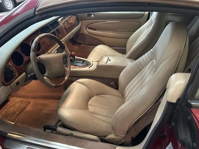Occasion Jaguar XK8 294 PK (216 kW) 1999 Rood, metallic lak Cabriolet