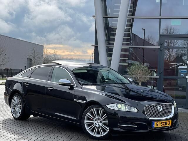 Zwart Gebruikt 2009 Jaguar XJ Sedan | € 13.950 (Duur) - Afbeelding 1/4