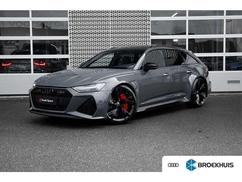Grijs Gebruikt 2024 Audi RS6 Exclusive Stationwagen | € 219.900 - Afbeelding 1/4