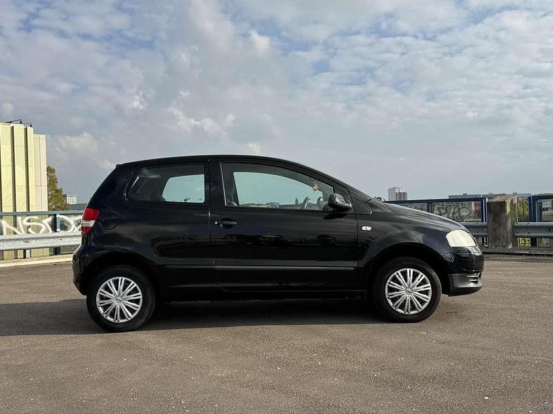 Occasion VW Fox Trendline 75 PK (55 kW) 2005 Zwart Hatchback