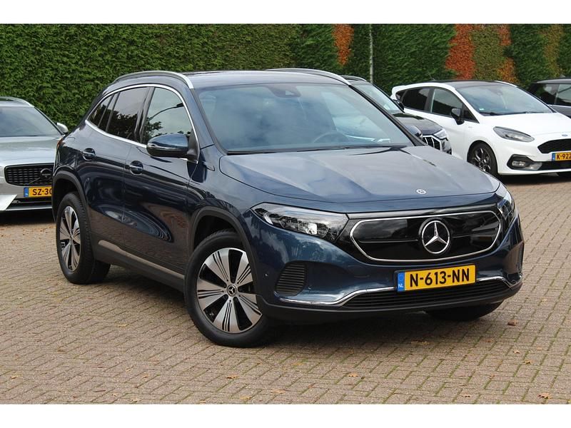 Blauw Gebruikt 2021 Mercedes EQA250 Business SUV | € 27.550 (Super prijs) - Afbeelding 1/4