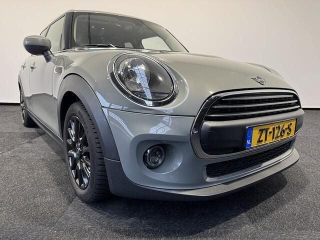 Grijs Gebruikt 2019 Mini ONE Business Hatchback | € 14.900 (Eerlijke prijs) - Afbeelding 1/4